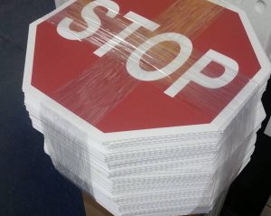 Corrugated Signs corrugated stop signs yard signs e1570545119300 300x239